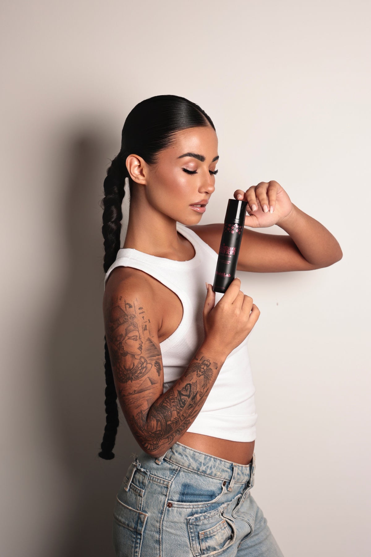 GLOSSY LOOK: Cera Lucida